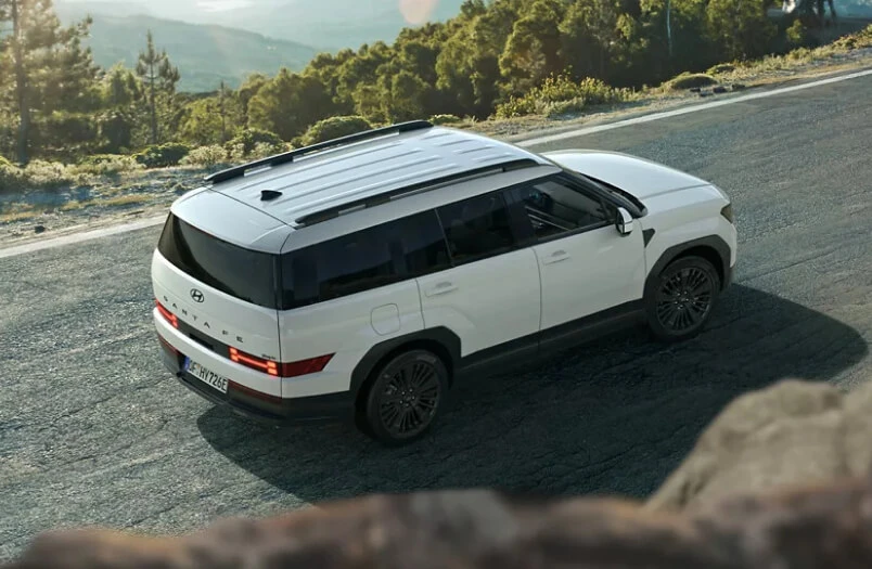Hyundai - All-New Santa Fe Plug-in Hybrid