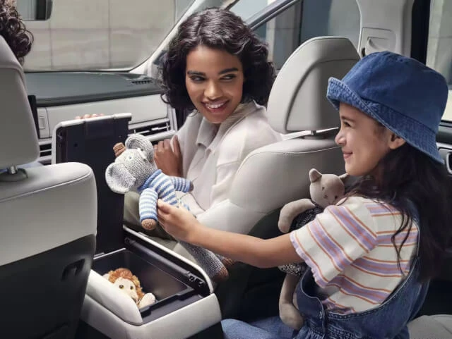 Hyundai - All-New Santa Fe Plug-in Hybrid